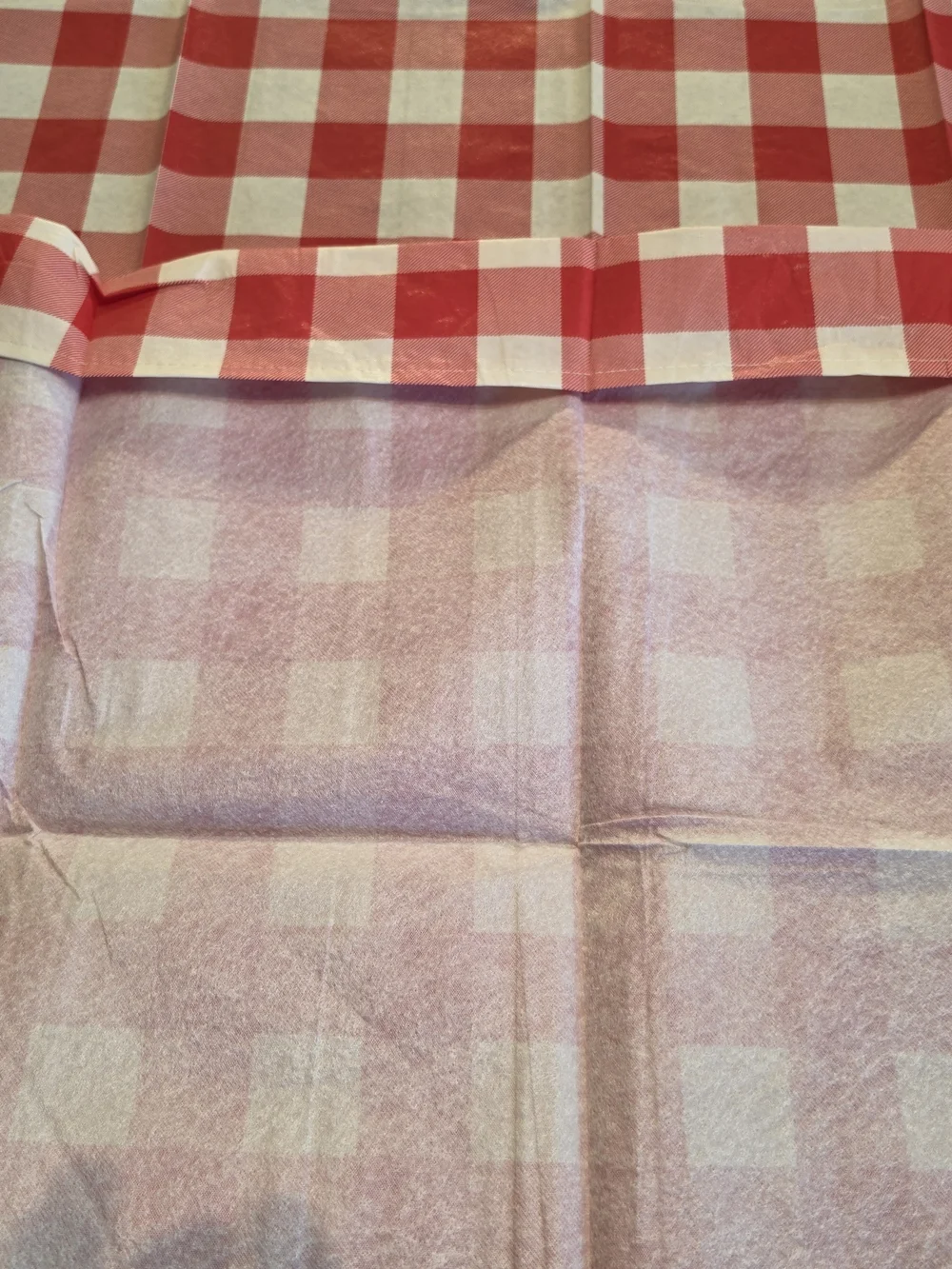 Red and White Check Tablecloth - Home Dining